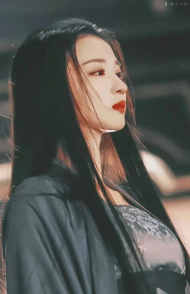 王楚然|王楚然是男神收割机吧!跟肖战、张艺兴都合作了,下部戏跟杨洋