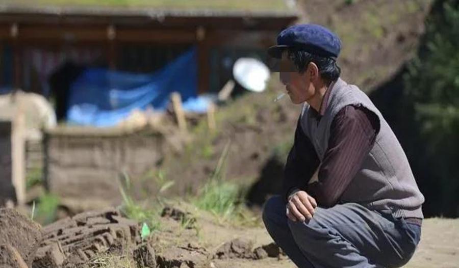 案例:有夫之妇爱上40岁老光棍后杀夫,曾山盟海誓最终变成狗咬狗