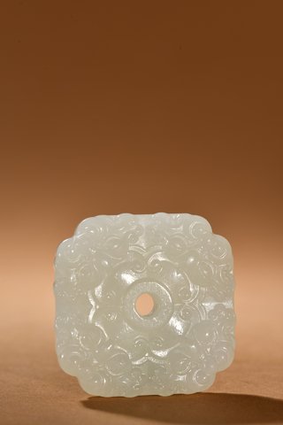 |和田玉兽面把件