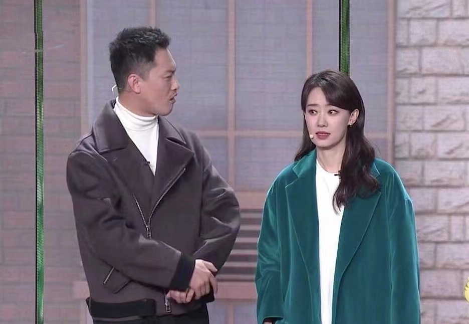 春晚|春晚奇葩出圈合集:马凡舒的敬酒服,张小斐的妆发,谭维维的遮瑕