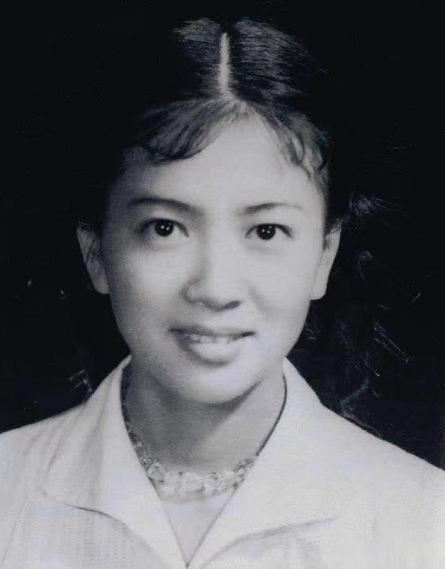 谢芳|著名演员谢芳：和丈夫相守65年，如今三代同堂晚年幸福