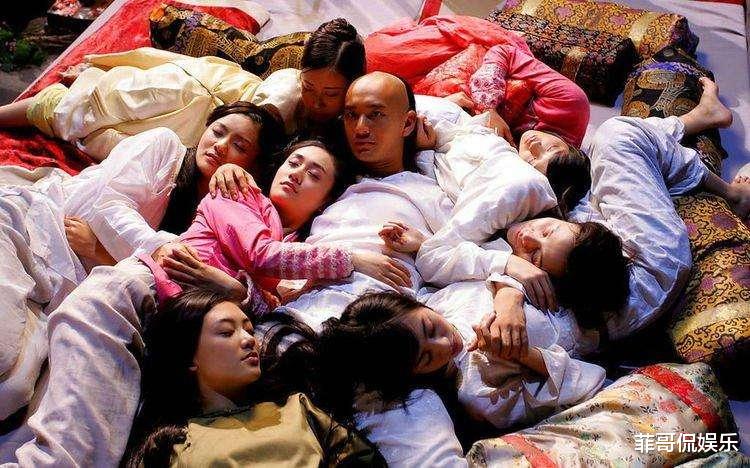 邓超|邓超一句话惹怒冯小刚，发布会甩脸色直接离场，十年恩怨因女人？