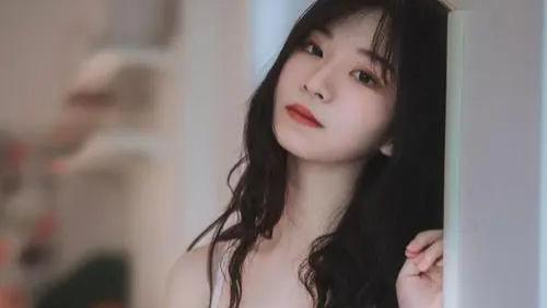 |无论取得什么成绩，我们都没有理由骄傲自满