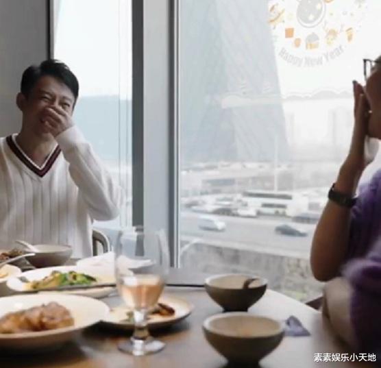 小姐姐|汪小菲离婚后首次采访:比以前更敢说更开心了,整个人变帅不少