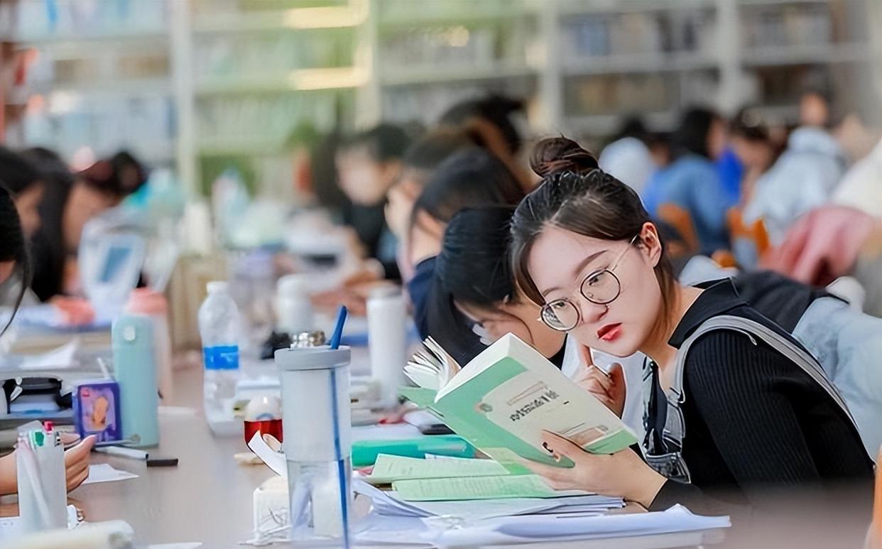 事业单位|超9成大学生进不去企事业单位,原因有点扎心,不是学生能力不行