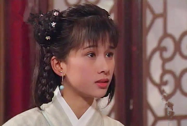 文颂娴|文颂娴宣布复出拍戏！剪短发以新形象示人，45岁冻龄有术似少女