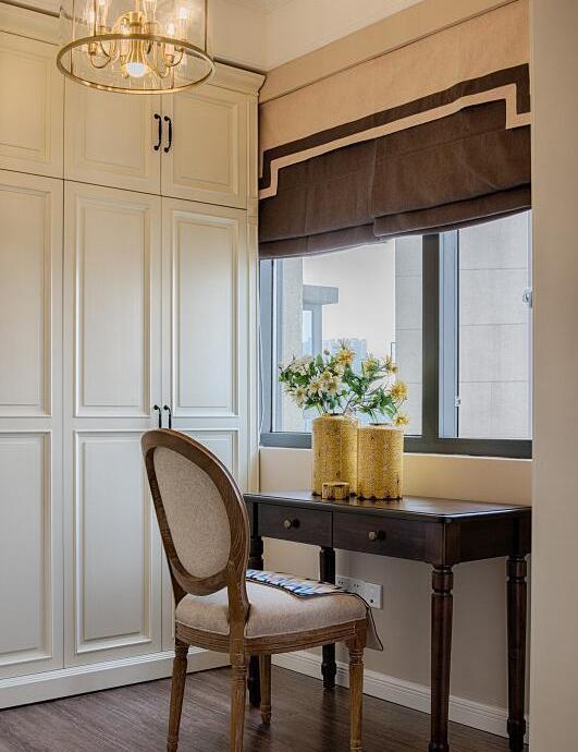 30万装修的新房,老婆不过是在餐厅打了排柜子,老师傅都夸赞不已