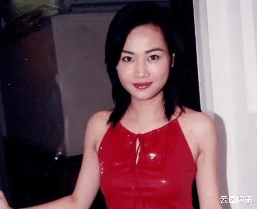 温兆伦|温兆伦前女友宣布全面复出，哭诉曾被未婚夫背叛！53岁单身没儿女