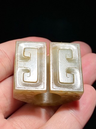 和田玉籽料|汉 和田玉 籽料 饕餮兽面纹 剑格