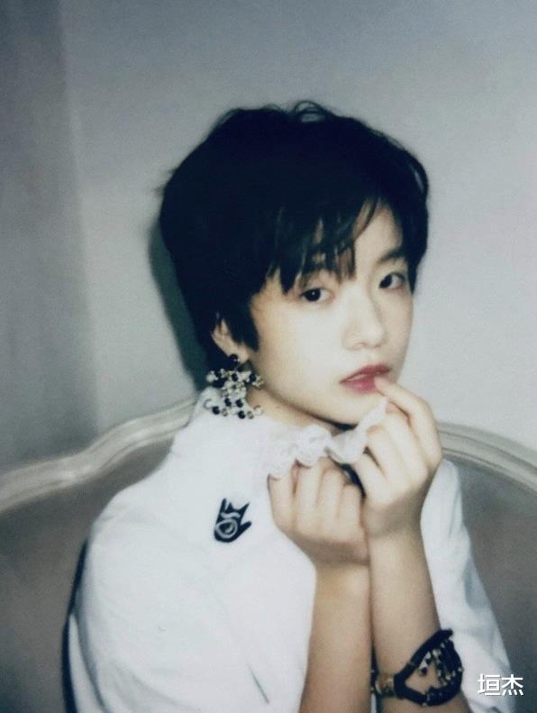 李庚希|“京圈公主”李庚希:出演绝世美女被嘲,靠狂扇自己巴掌挽救口碑