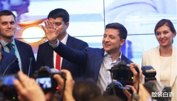 乌克兰|跳梁小丑还是众望所归？泽连斯基：从喜剧演员到乌克兰总统