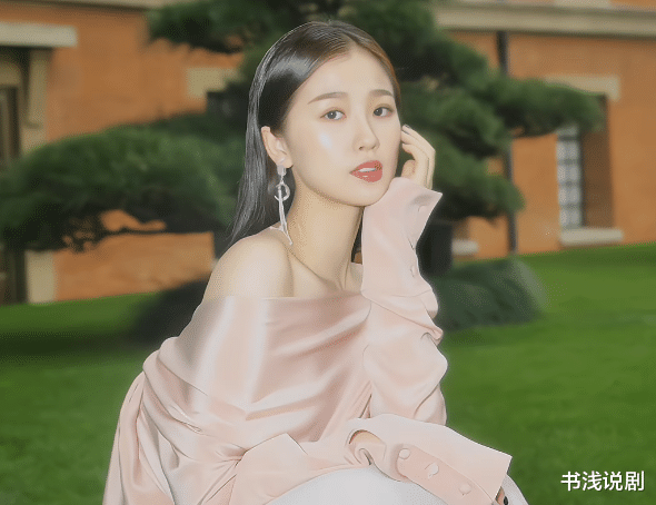 周迅|硬凹“妹感”没出路!周迅与虞书欣告诉你,“姐系美人”才是王道