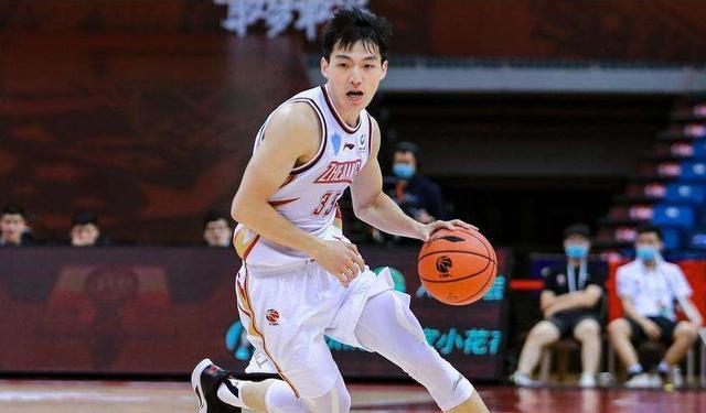 新疆男篮|空切快下是一绝！在CBA的国内球员中有哪些球员最会跑位？
