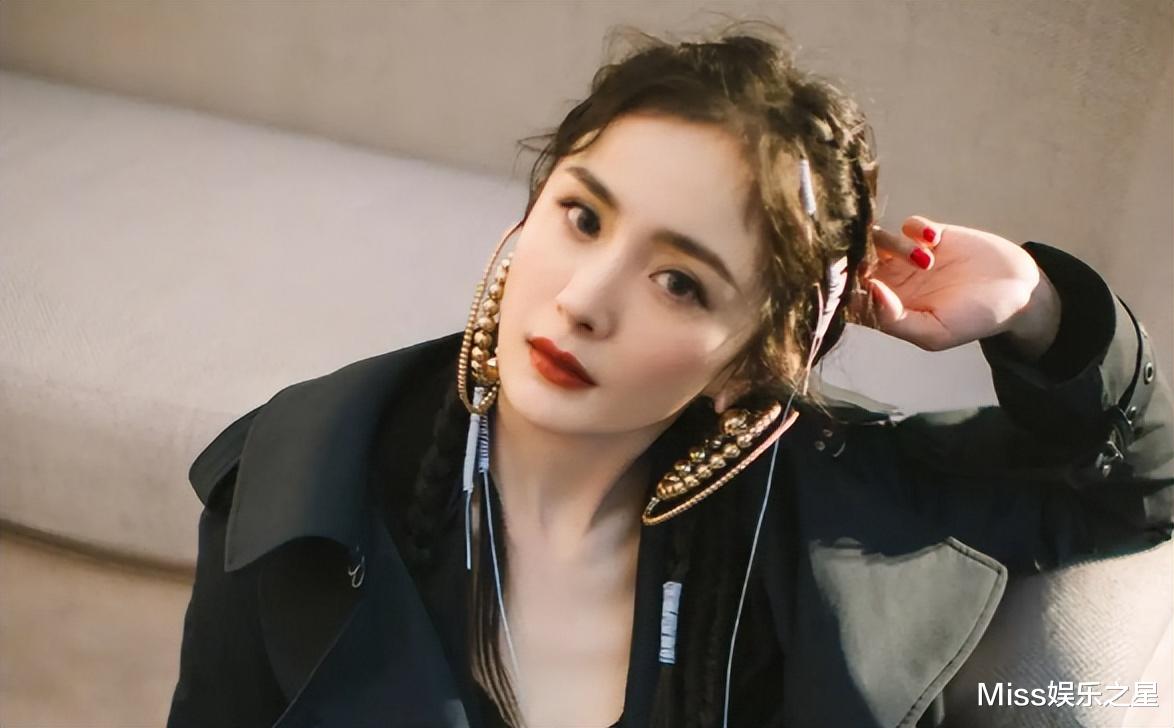 杨幂|“黑红顶流”杨幂，自黑功夫炉火纯青，教科书式回应小S追问