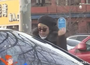 王刚|这些老艺人晚年真滋润！饮酒作乐、豪宅养老，还有人谈“父女恋”