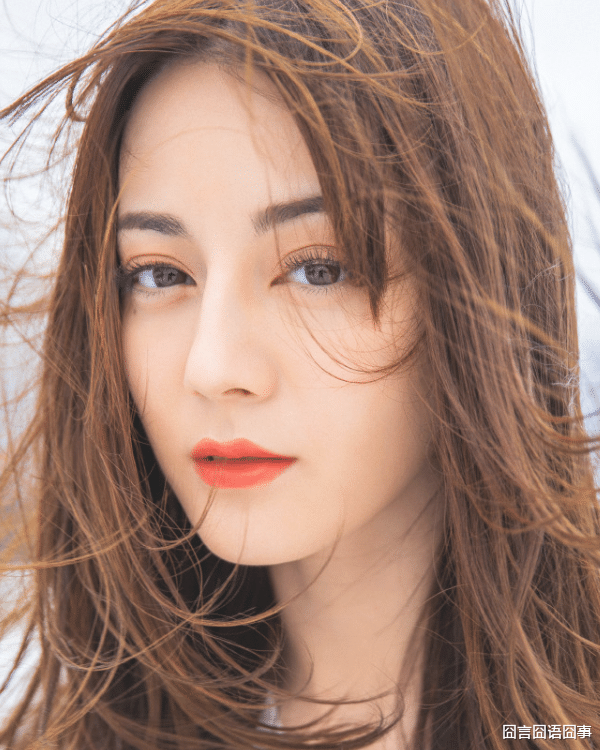 迪丽热巴|被杨幂砸8亿捧红,却被嘲笑金鹰水后,迪丽热巴凭实力还是运气?