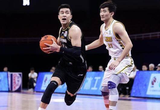 郭艾伦|杨毅说全世界有2000个比郭艾伦孙明辉出色的后卫,实际上可能更多