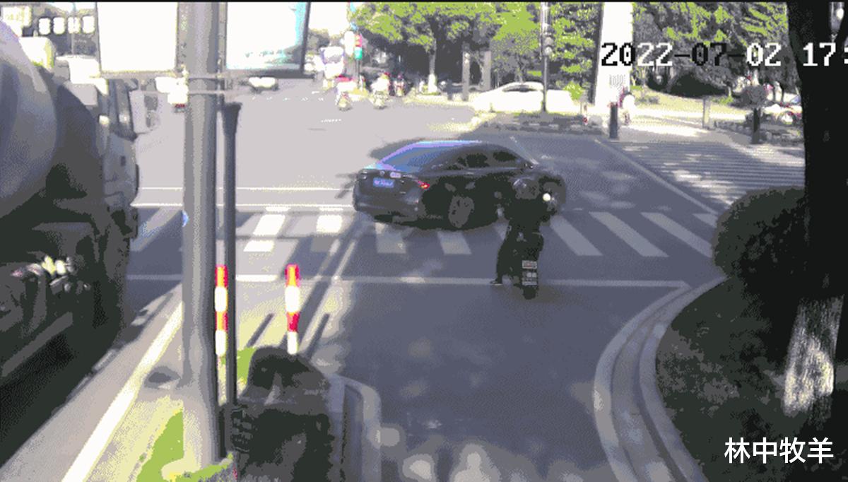 浙江金华婺城区宾虹西路华龙南街路口惨烈事故回顾:珍爱生命,远离大车