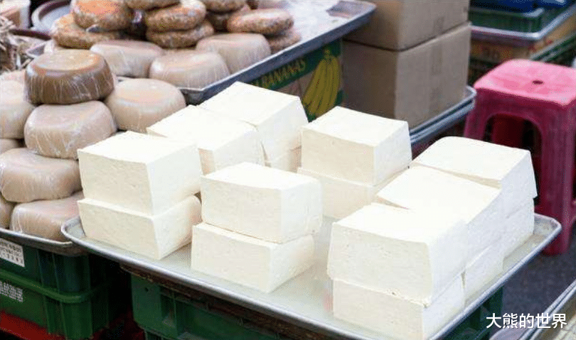 囤年货时，遇到这5种食物别着急买，放不了几天就会坏，浪费钱