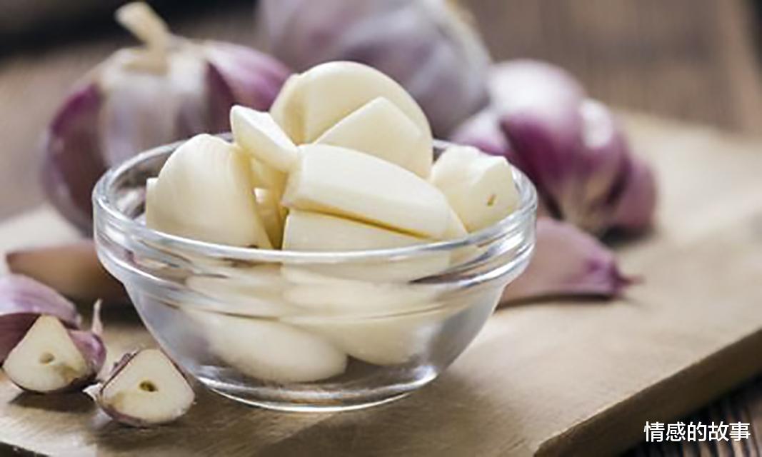 大米生了虫,记得别暴晒,教你几个技巧小妙招,放一年不发霉