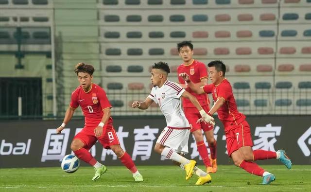 韩国队|韩媒嘲讽国足3名留洋球员的实力 我们的青年军不比韩国弱