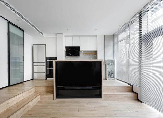 她家仅33㎡,却装出了“别墅范儿”,颜值与实用并存,太美了!