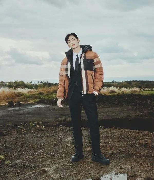 EXO|哪位爱豆最适合当模特?EXO排名不敌防弹;TWICE成员担任MC?