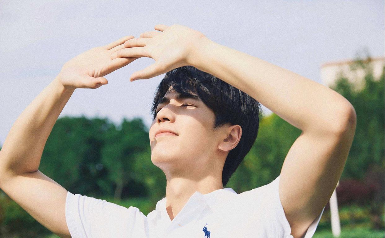 黄子韬|娱乐大爆料：易烊千玺、罗云熙、龚俊、黄子韬、张凌赫、孙怡