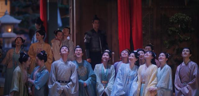 尹峥|展开说说《卿卿日常》和谐的“CP大乱炖”，10组都挺行