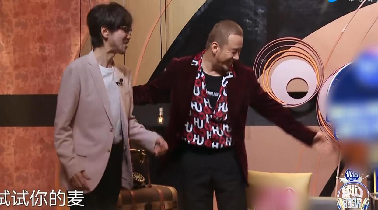 三体|《我们的歌》开播,周传雄称杨坤为老师,他把姿态放得太低了