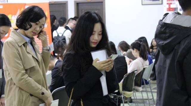 大学生|“不是双休我不干”,00后找工作标准被公开,80后:是我们输了!