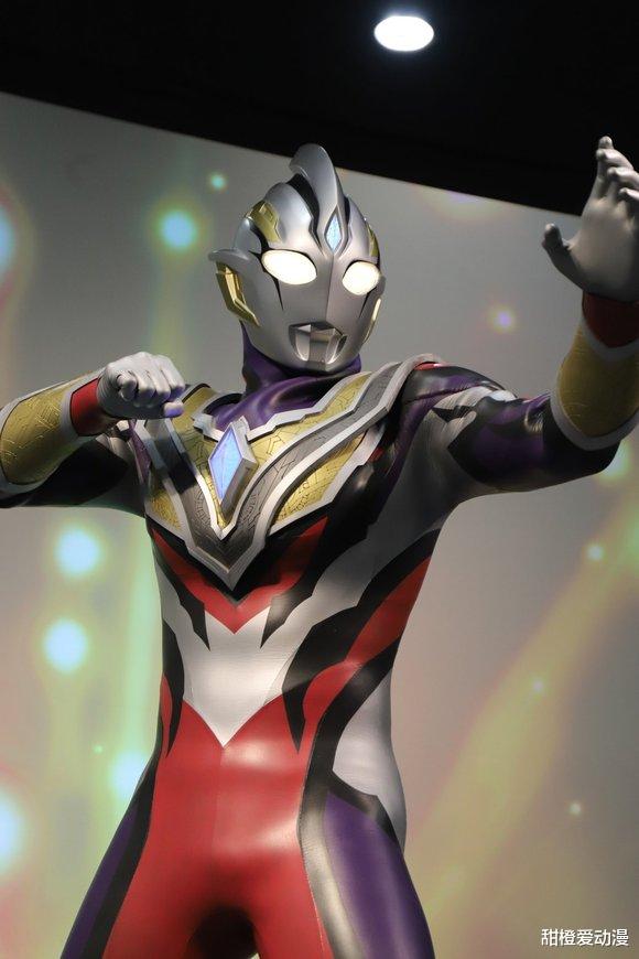 迪迦·奥特曼|真特利迦皮套写真公开：最接近迪迦的存在，侧面照是真的邪魅！