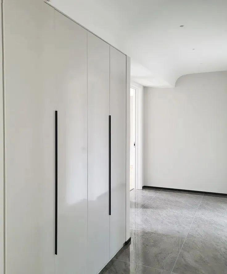 看了那么多的设计,唯独对拱形门情有独钟,无论用在哪都不失精致