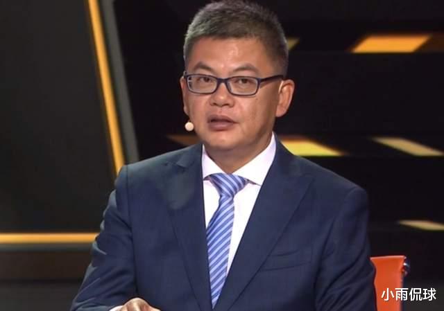 詹姆斯·哈登|哈登与西蒙斯互换东家，哪支球队更赚？杨毅跟苏群给出截然不同的看法
