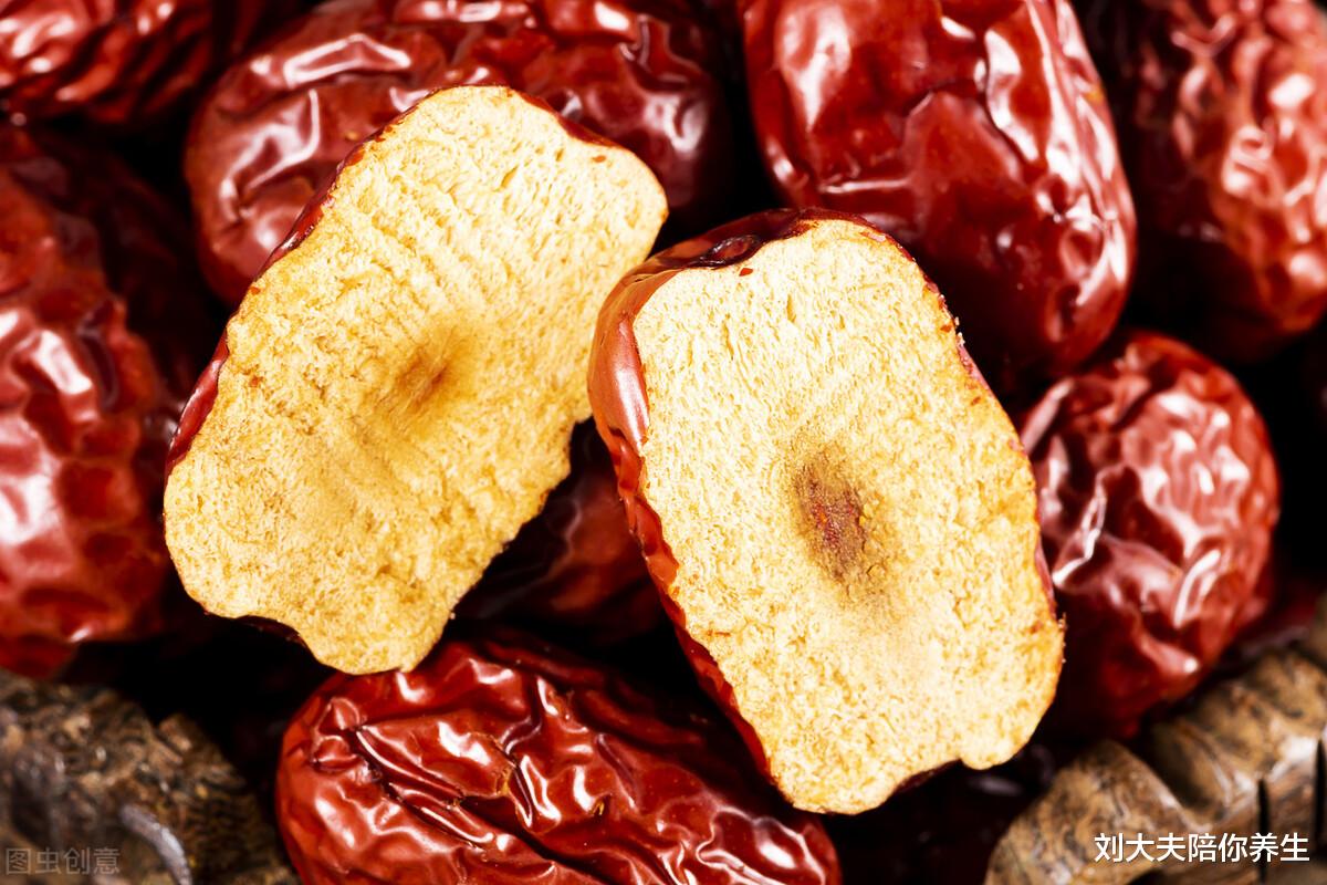 养生|白开水里泡点“它”,补气血、健脾胃、清热解毒,让你安稳度夏!