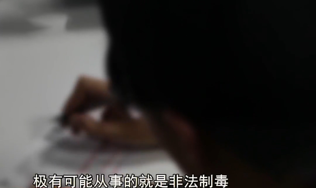 16年山东男子家下水道破裂,冒出怪味,调查发现邻居不能见光秘密