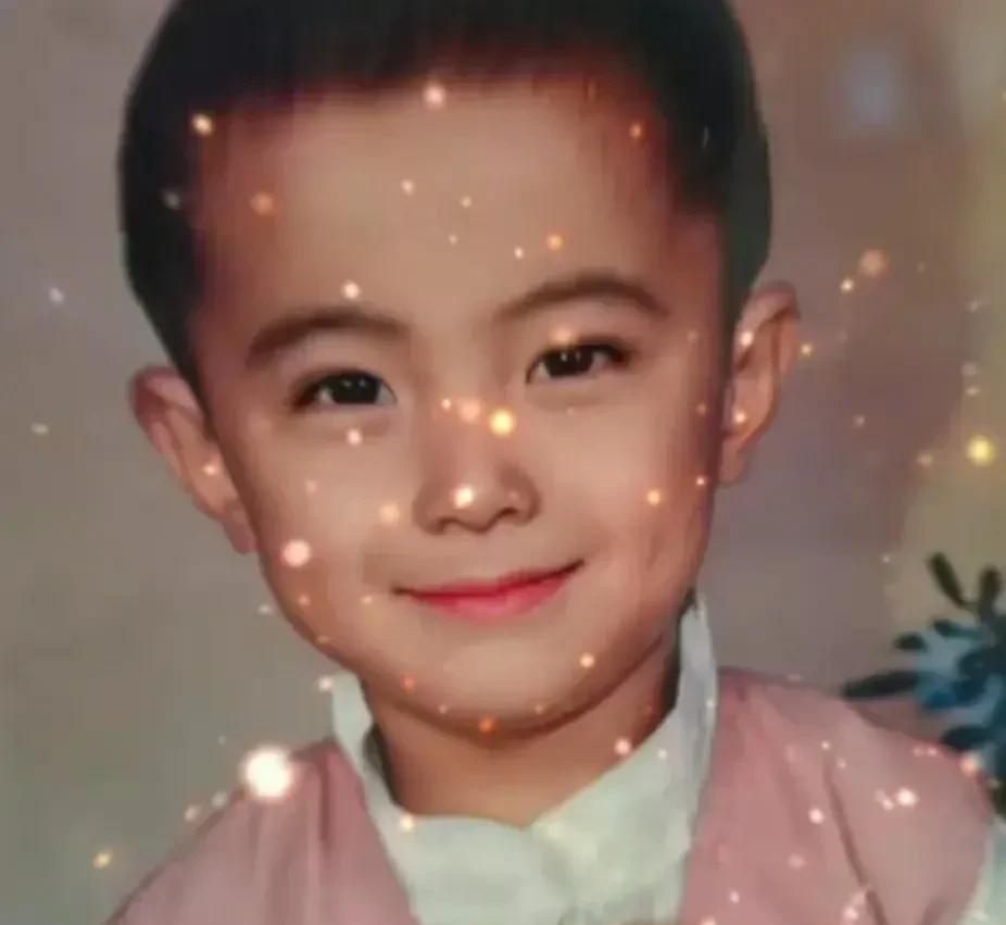 辽宁男篮|辽篮小伙子童年什么样？诗岩最帅，大韩最萌，丛明晨辣眼睛