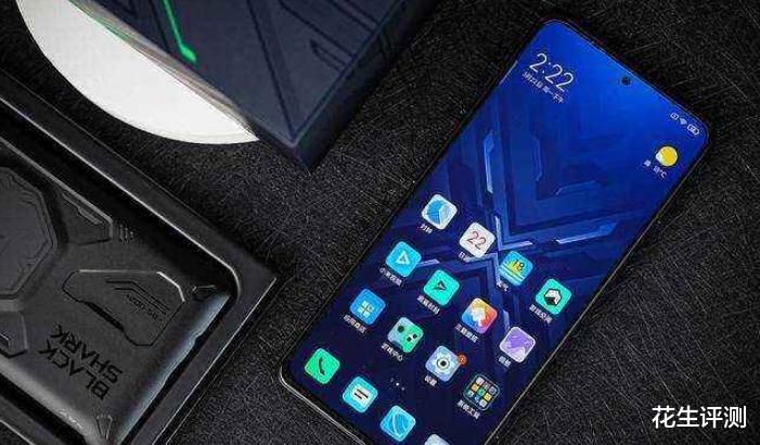 主板|黑鲨5系列手机即将发布！全球首款将PC SSD装进手机，读写速度逆天