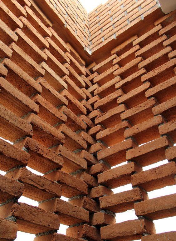 旧红砖不起眼,拼一拼,不用花几千块买断桥铝窗户了,有谁想到?