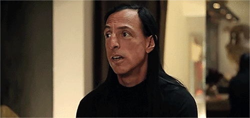 59岁昔日男神砸2亿装修,200m2改成一室0厅,洗澡如厕无遮挡:欧阳娜娜爱他啥?