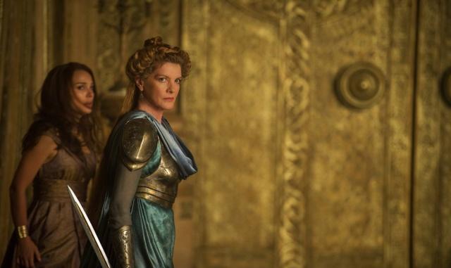 雷神|《复联4》雷神的母亲为什么能一眼看穿雷神来自未来？