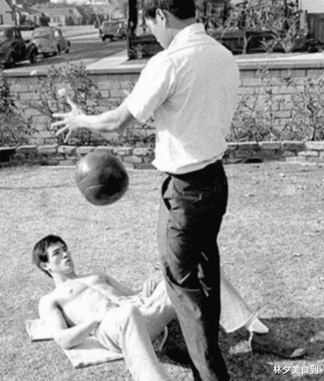 李小龙|李小龙最变态的训练:仅看到第3张,瞬间明白泰森为啥说他是杀手