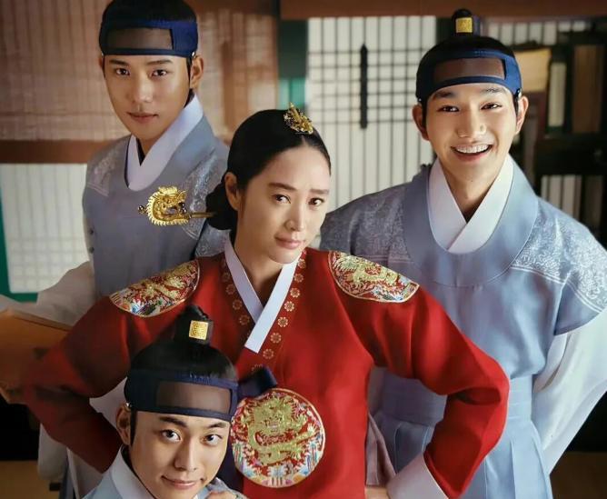 渔业|《王后伞下》王子有特殊怪癖？吓哭母亲，悲催王后为儿子们操碎心