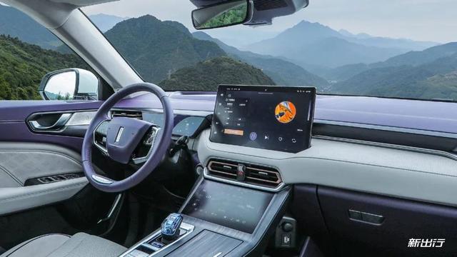 拥有全方位碾压的实力 魏牌拿铁 DHT-PHEV 实力远胜同级