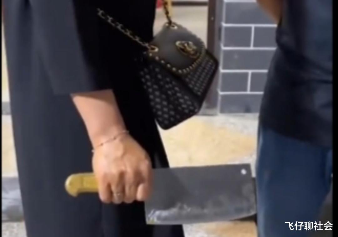 男子结婚前一天,众女子纷纷“提刀来见”