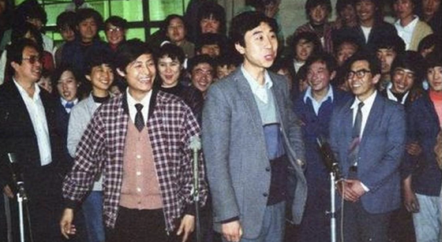 冯巩|从大红大紫到无人问津，刘伟做错了什么？