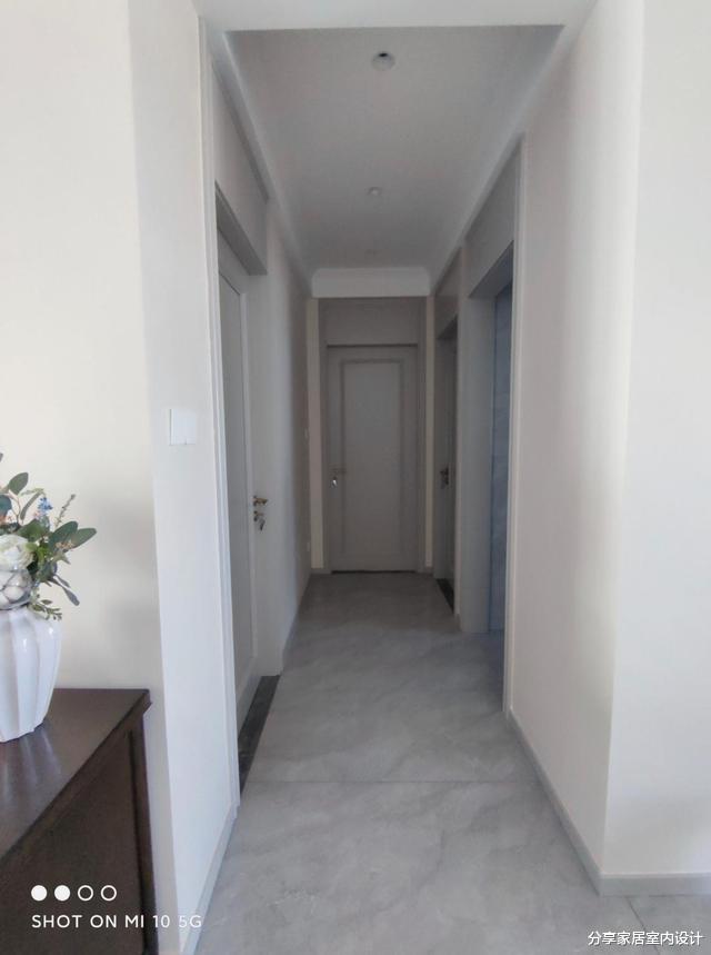 历时半年的小家终于完工,装修简美风格很温馨,打扫干净分享一下