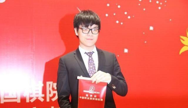 柯洁|柯洁，又来到混双赛场，这次会不会弄哭小鱼儿？