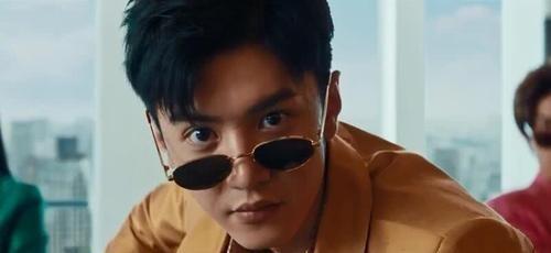 马伯骞|有情况？马伯骞深夜带两个美女回家，曾与孔雪儿闹绯闻