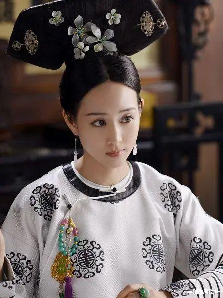 如懿传|78岁的海兰到底有何魅力？能让渣渣龙一直翻她的绿头牌？